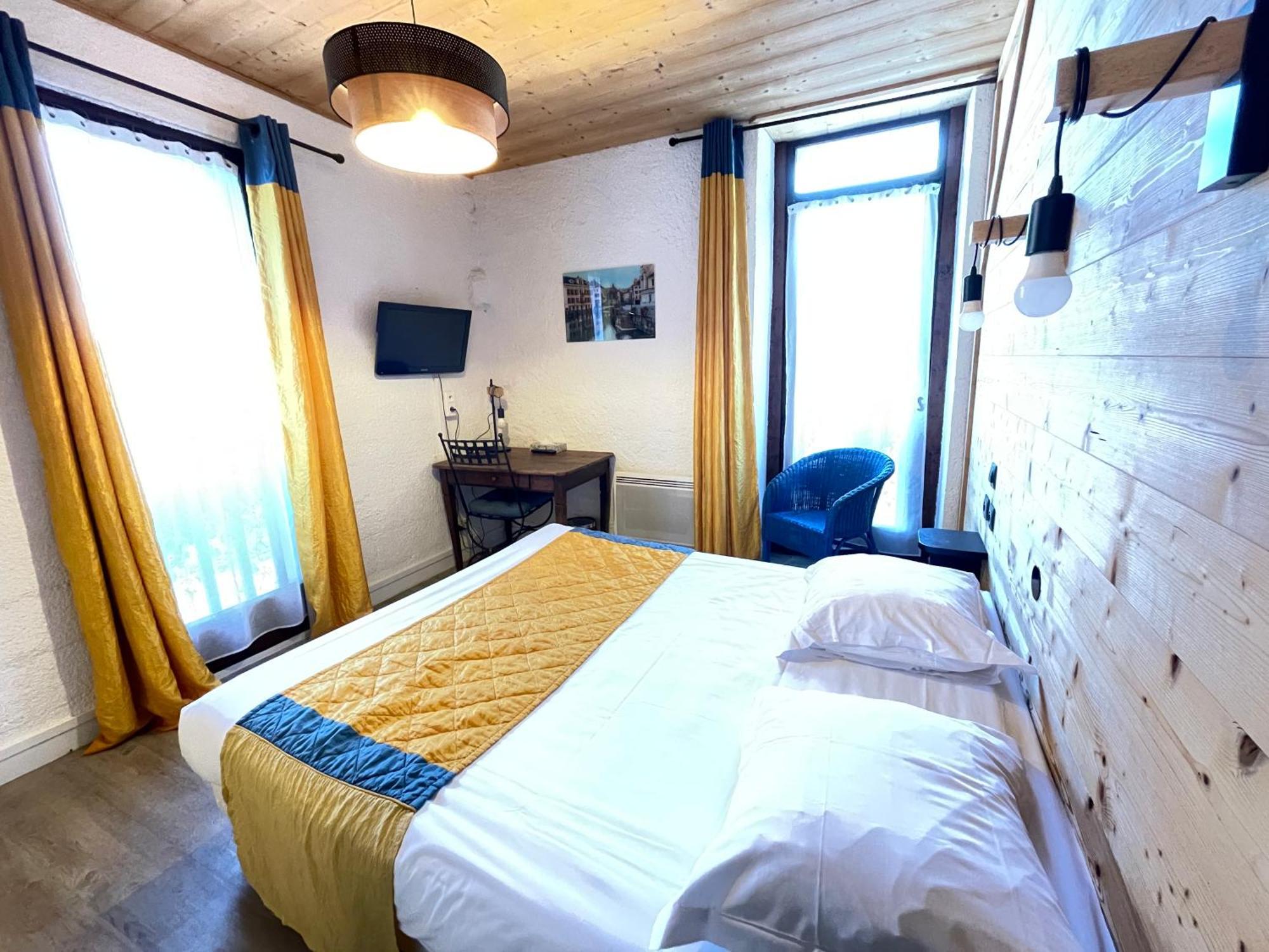 Hotel Des Marquisats Annecy Exterior foto